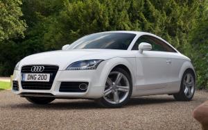 Audi TT 2.0 TFSI Coupe 2010 года (UK)
